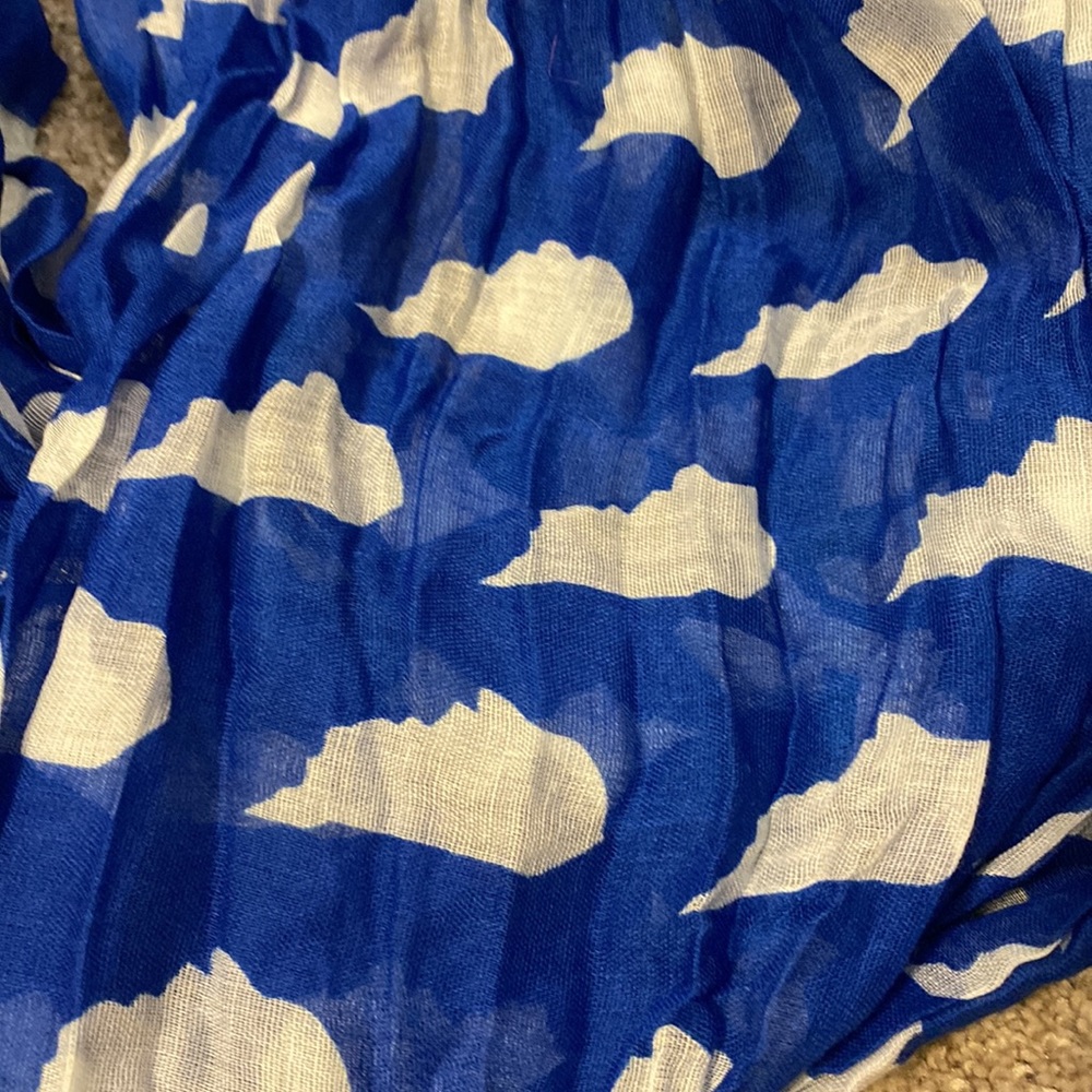 Blue and white Kentucky infinity scarf - Picture 2 of 4